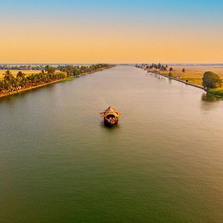 Spice Coast Cruises - Houseboat, A Cgh Earth Experience Hotel Alappuzha ภายนอก รูปภาพ
