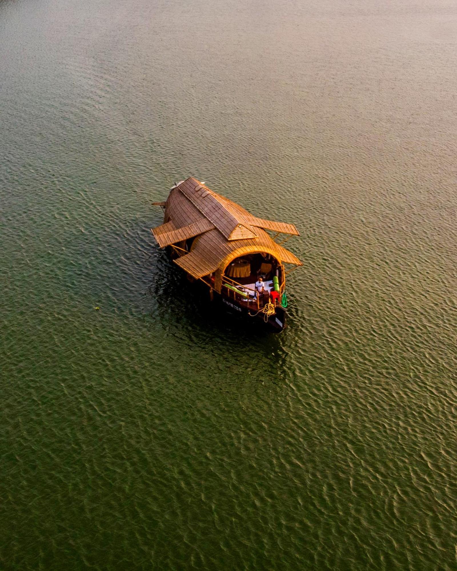 Spice Coast Cruises - Houseboat, A Cgh Earth Experience Hotel Alappuzha ภายนอก รูปภาพ