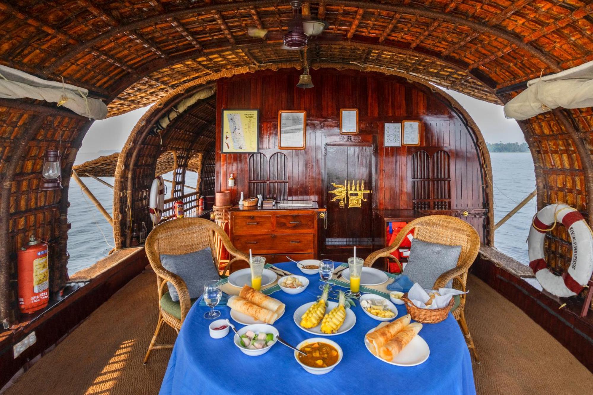 Spice Coast Cruises - Houseboat, A Cgh Earth Experience Hotel Alappuzha ภายนอก รูปภาพ