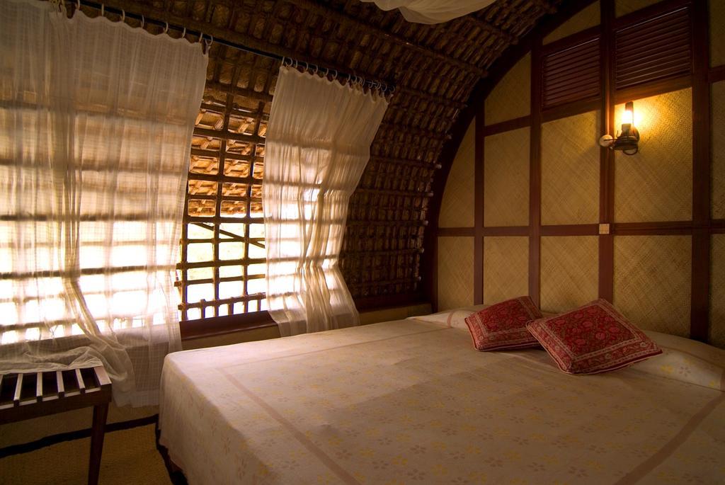 Spice Coast Cruises - Houseboat, A Cgh Earth Experience Hotel Alappuzha ภายนอก รูปภาพ